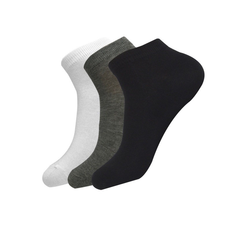 3 Pairs of Ladies&#039; Bamboo Trainer Socks