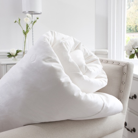 9 Tog Silk-Filled Duvet for All Seasons